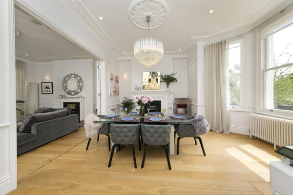 Hyde Park W2