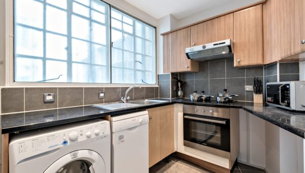 Strathmore Court Park Road NW8 7HY