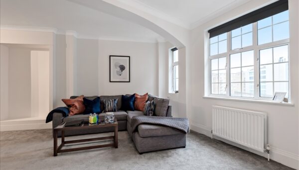 Strathmore Court Park Road NW8 7HY