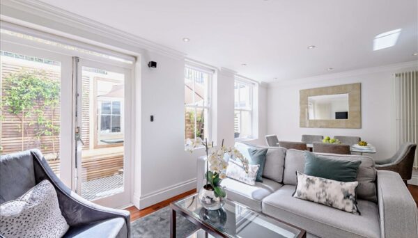 Kensington Gardens Square W2 4BB