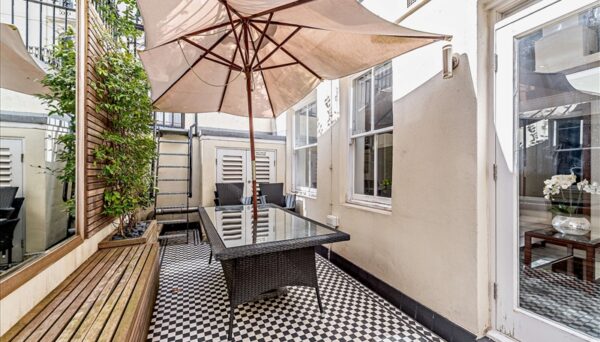 Kensington Gardens Square W2 4BB