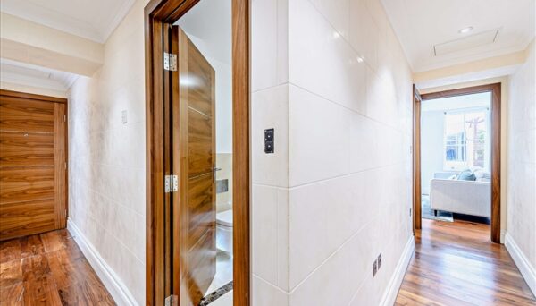 Kensington Gardens Square W2 4BB