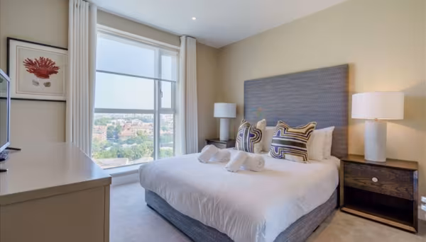 Circus Apartments E14 8RW