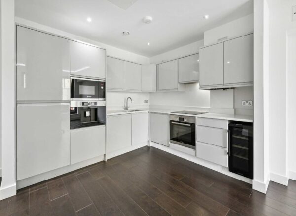 Marylebone Road W1H 2DF