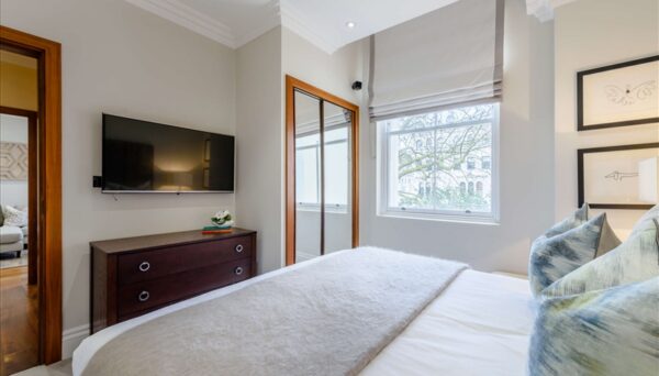 Kensington Gardens Square W2 4BB