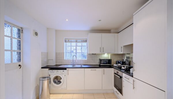 Pelham Court SW3 6SH