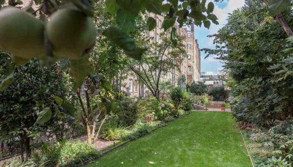Pelham Court SW3 6SH