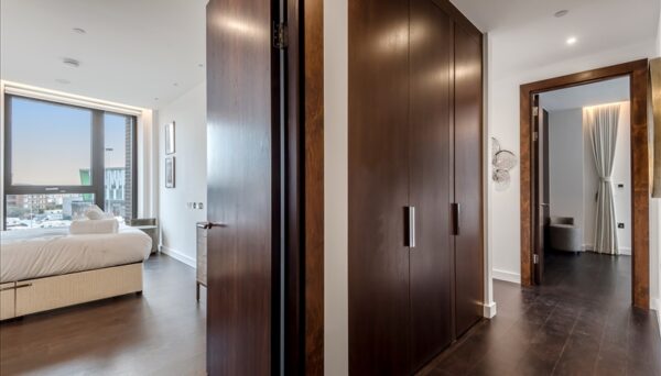 Charles Cloves Walk SW11