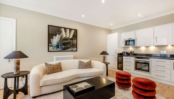 Grosvenor Hill W1K 3QA
