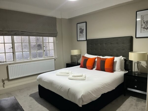 Park Road NW8 7HY