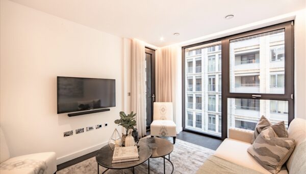Charles Cloves Walk SW11