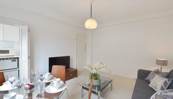 Hill Street W1J 5NA