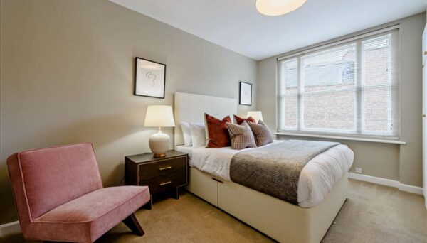 Hill Street W1J 5NA