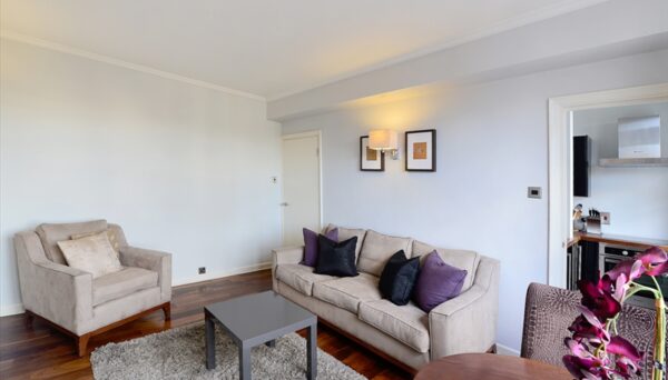 Hill Street W1J 5NA