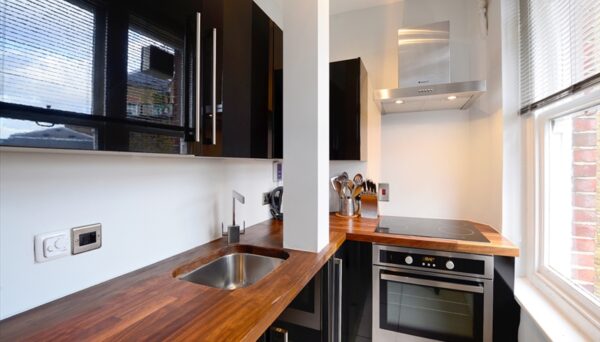 Hill Street W1J 5NA