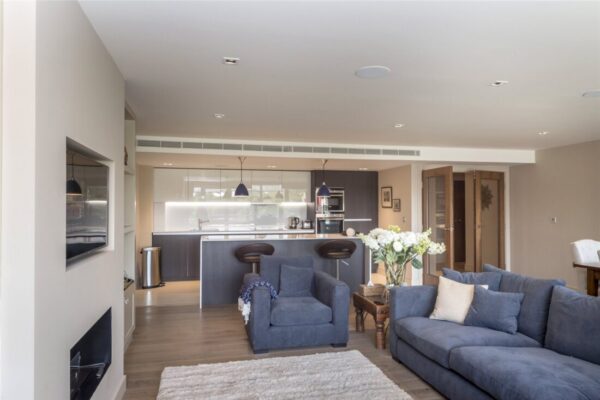 Westminster SW1P 3GE