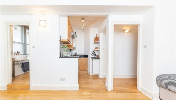 Hill Street W1J 5NA