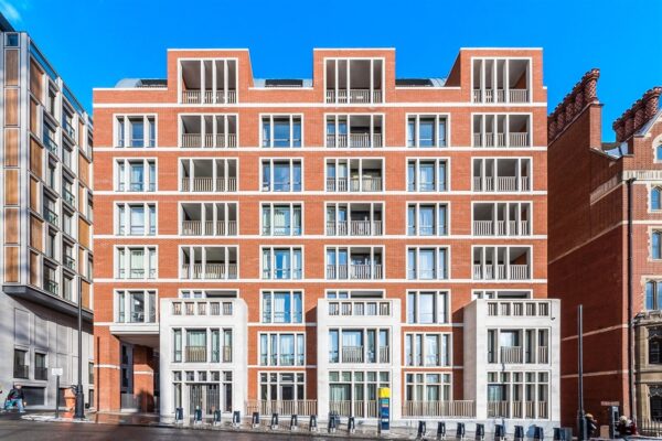 Temple House 190 Strand WC2R 1AB
