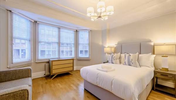 Strathmore Court NW8 7HY