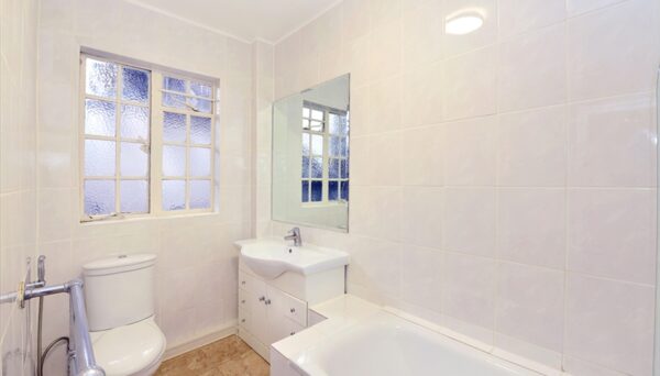 Park Road NW8 7HY
