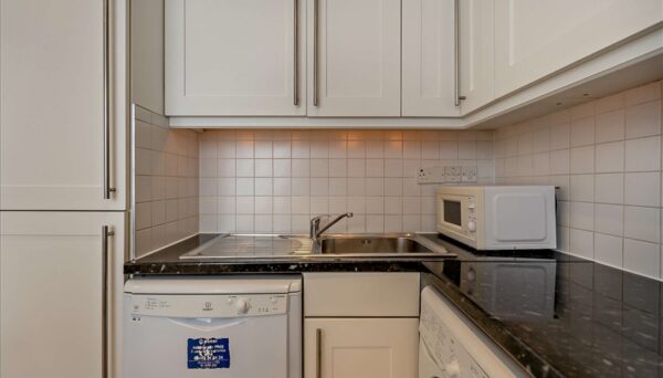 Fulham Road SW3 6SN