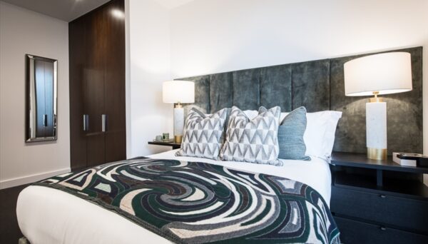 Thornes House SW11 7AG