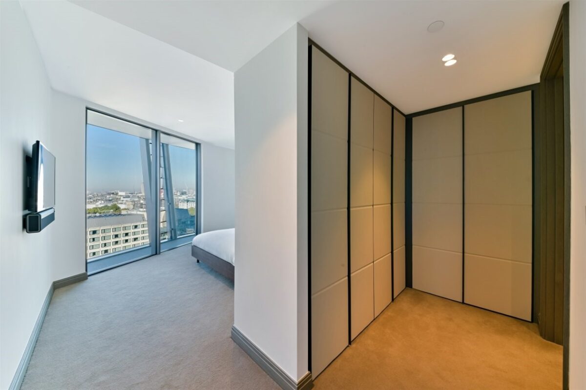 One Blackfriars Blackfriars Road SE1 9PB