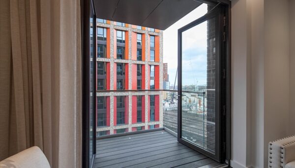 Thornes House SW11 7AG