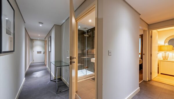 Merchant Square W2 1AN