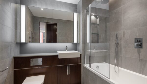 Thornes House SW11 7AG