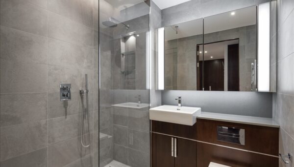 Thornes House SW11 7AG