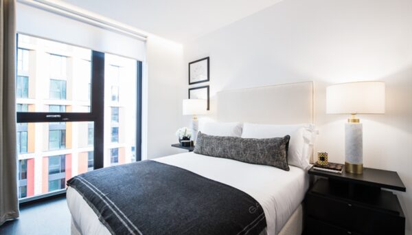 Thornes House SW11 7AG
