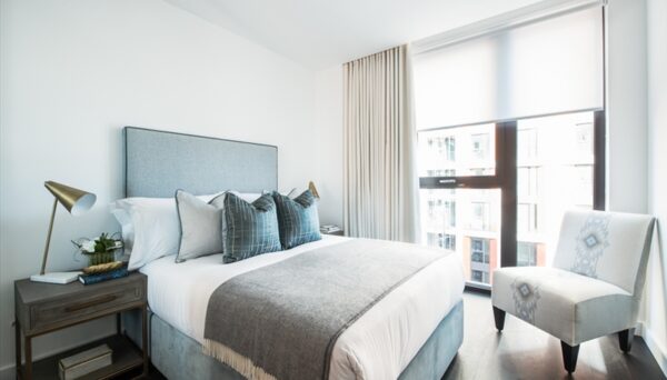 Thornes House SW11 7AG