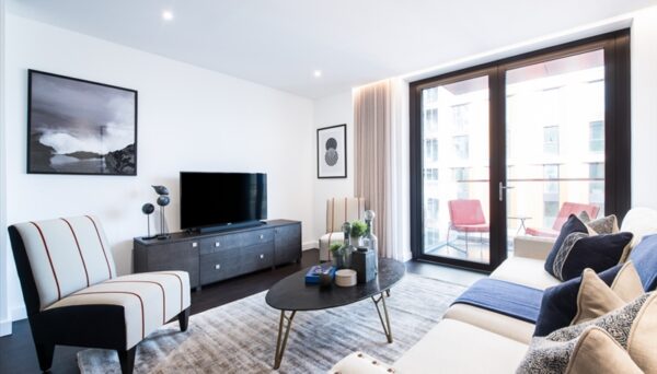 Thornes House SW11 7AG