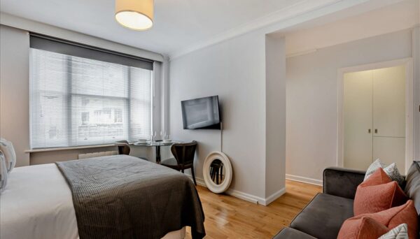 Hill Street W1J 5NA
