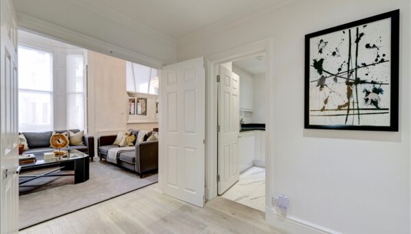 Somerset Court Kensington W8 6JN