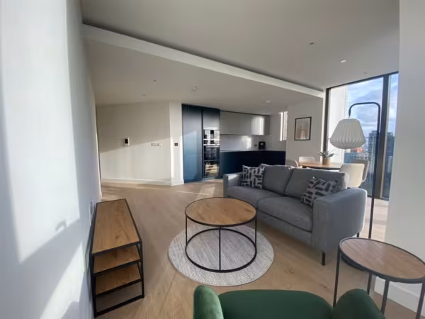Harcourt Tower South Quay Plaza Canary Wharf E14 9WS