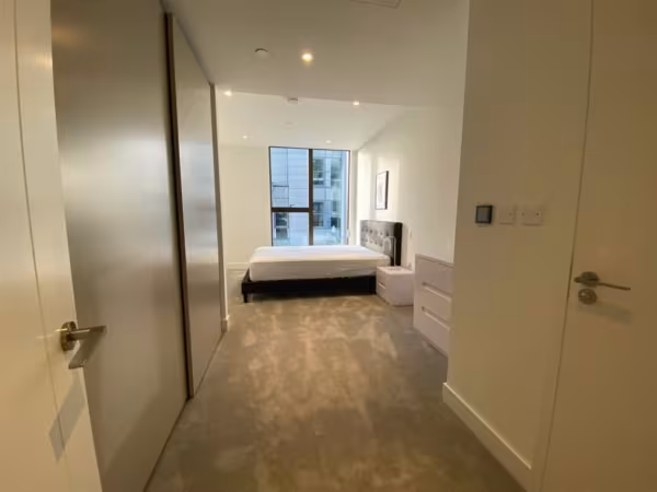 Harcourt Tower South Quay Plaza Canary Wharf E14 9WS