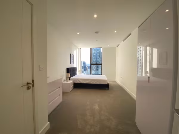 Harcourt Tower South Quay Plaza Canary Wharf E14 9WS