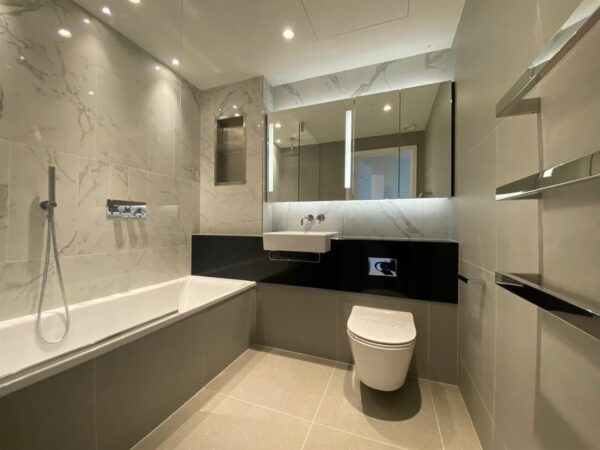 Harcourt Tower South Quay Plaza Canary Wharf E14 9WS